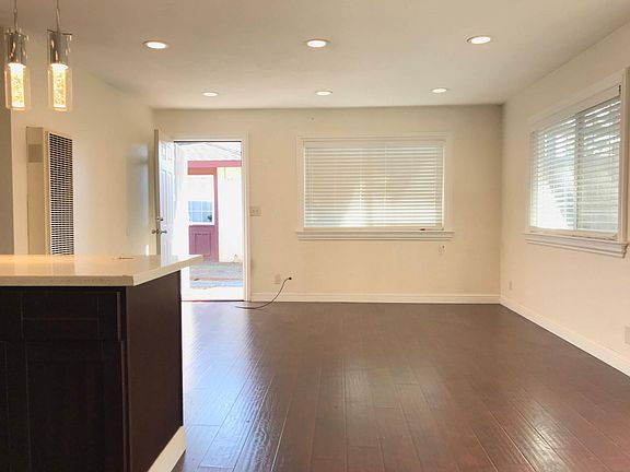 5th image of 478 Tanfield Ln