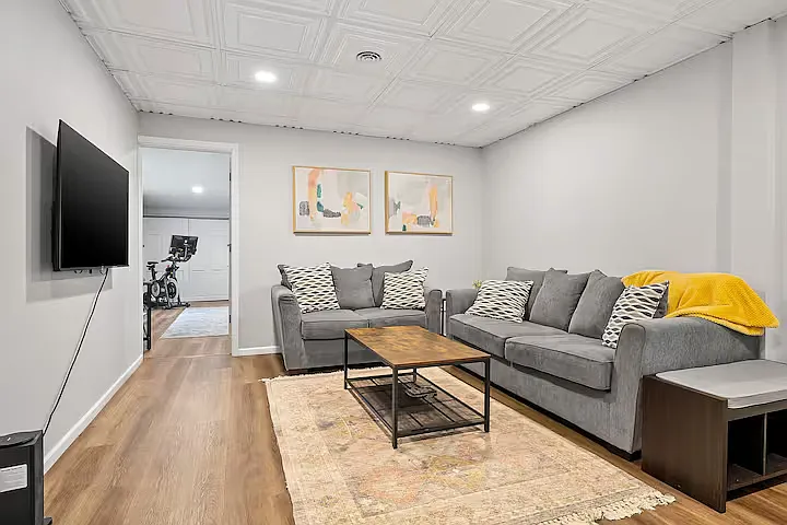 621 Cook St — Photo 16