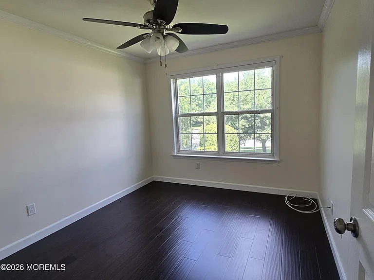 761 Banyan Ct — Photo 4