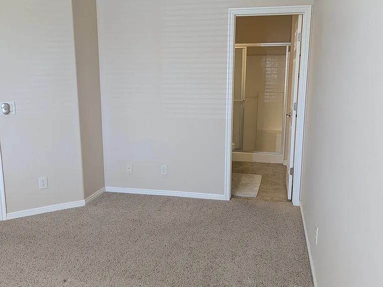 95 Shade Tree Ln #A — Photo 15