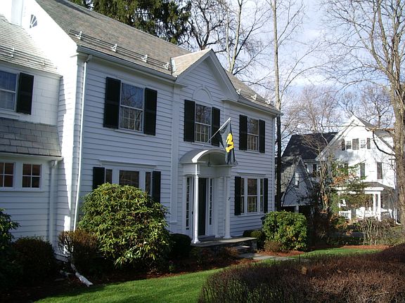 29 Reservoir Ave