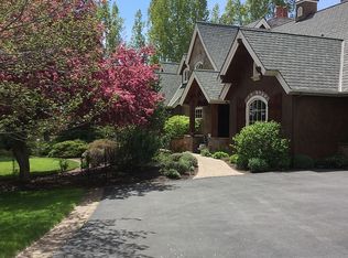 20545 Pohaku Rd, Bend, OR 97703