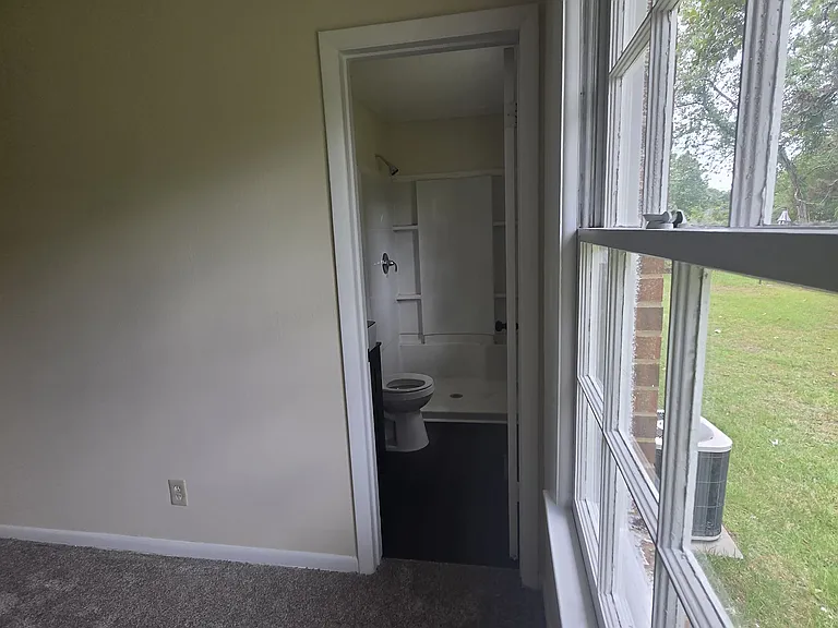 703 Zircon Ct — Photo 5