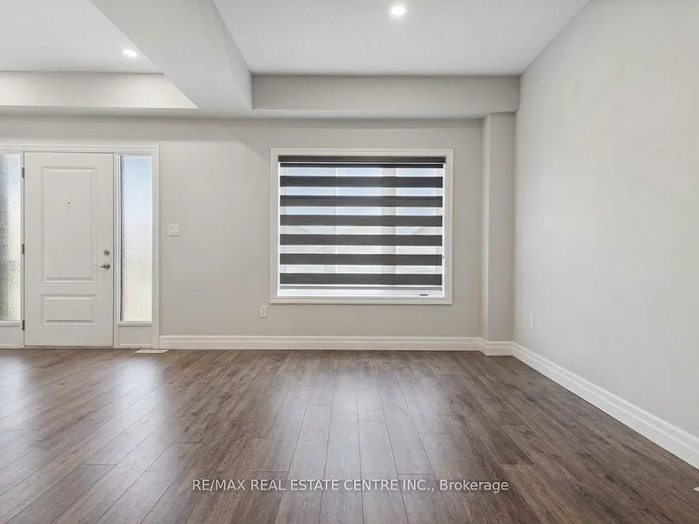 815 Sarnia Rd #1 — Photo 6