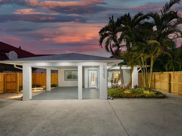 10360 Vanderbilt Dr, Naples, FL 34108