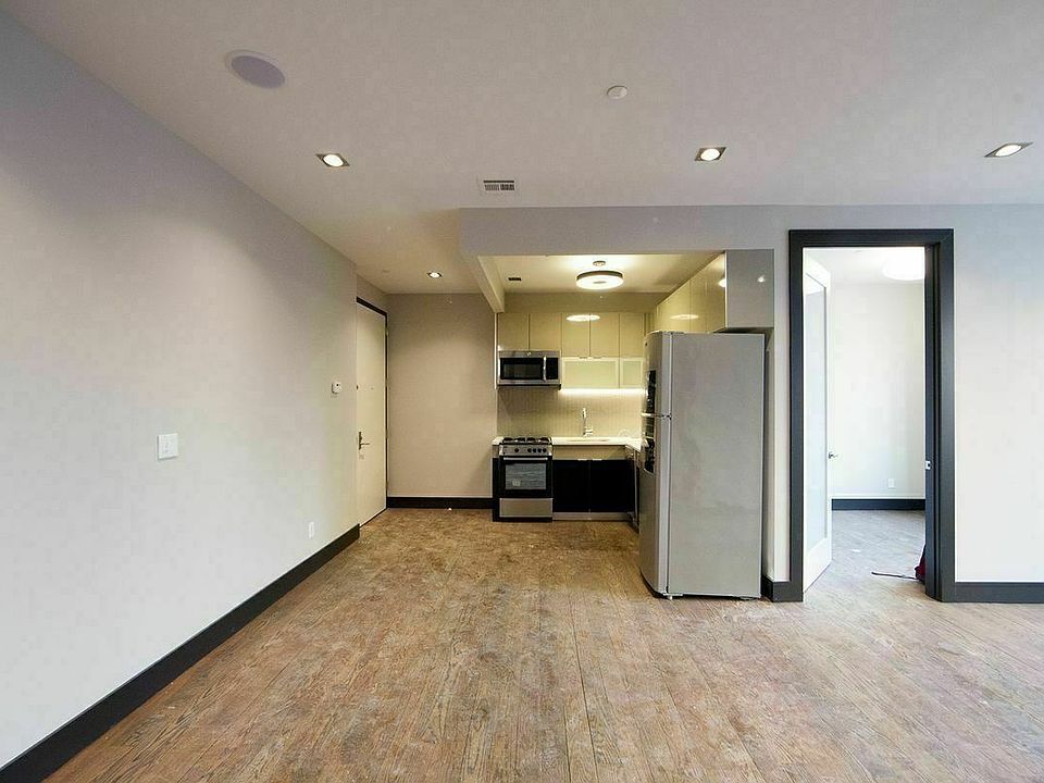 1st image of 867 De Kalb Ave #1