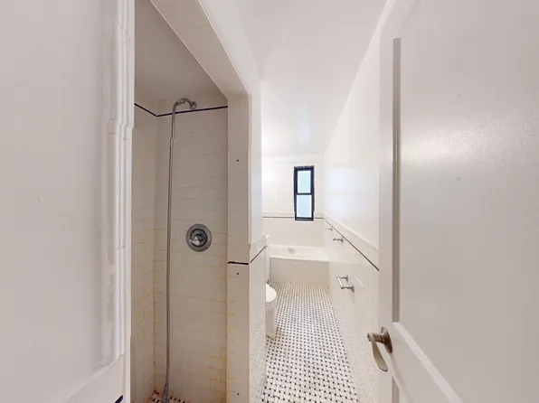 141 East 56th Street image 11 of 12