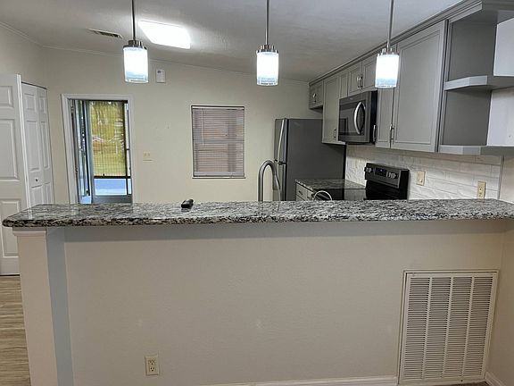 5th image of 255 NW 40th Ave Lot 10