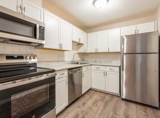 Ledgewood Court, Worcester, MA 01605