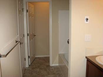 5th image of 17832 75th Ave E