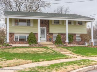 8 Utah Ct, Jackson, NJ 08527