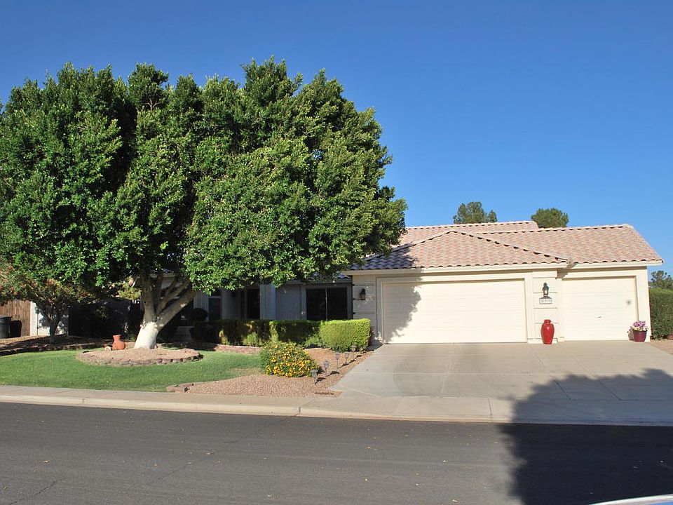 1st image of 833 N Hillridge