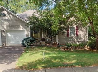 7928 Swarner Dr, Lenexa, KS 66219