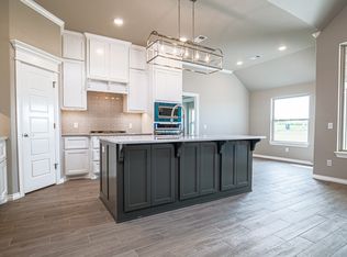 1928 Hobo St, Yukon, OK 73099