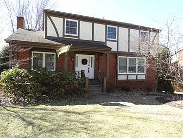 4th image of 28 Brookdale Dr