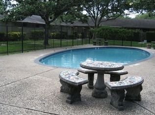 1529 Wirt Rd APT 6, Houston, TX 77055