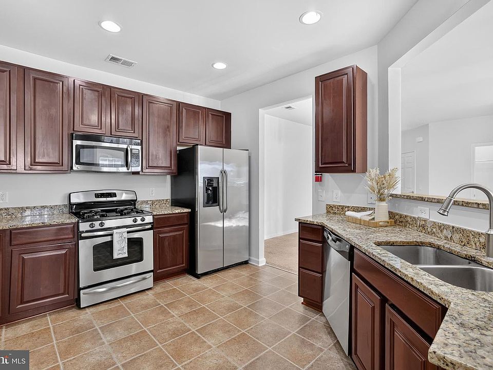 1st image of 1600 Hardwick Ct Unit 301