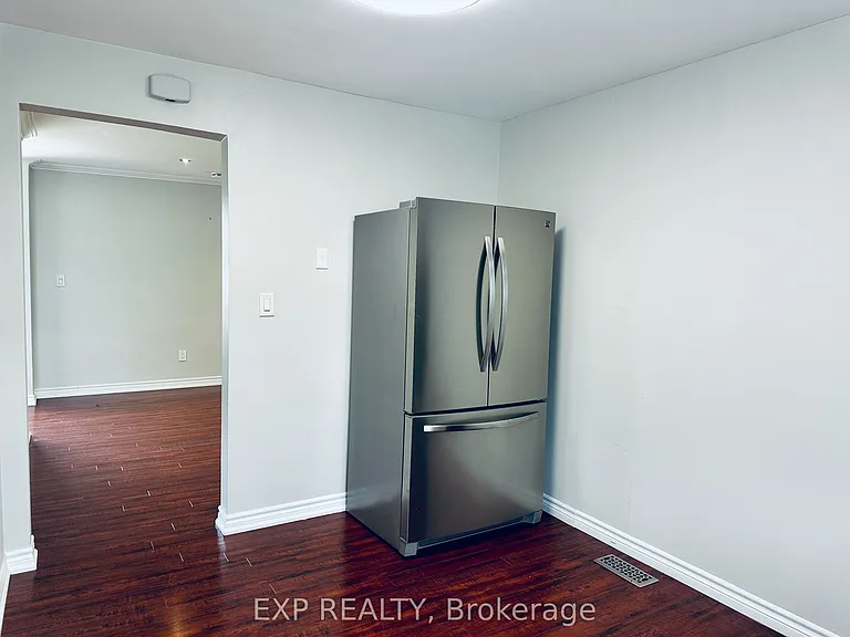 1374 Charles Dr #2B — Photo 16