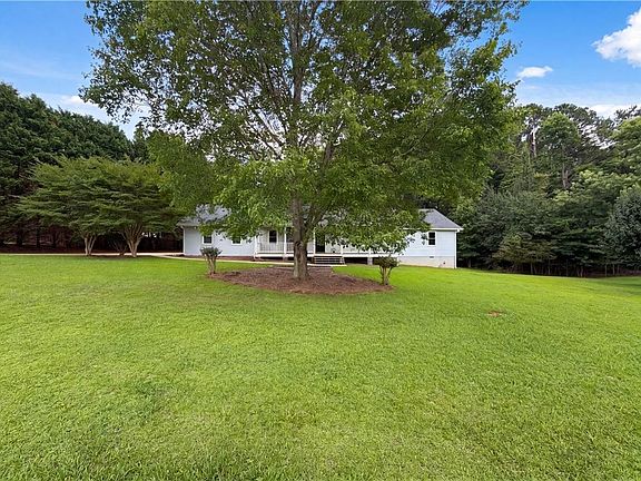 2nd image of 150 Wyonia Way