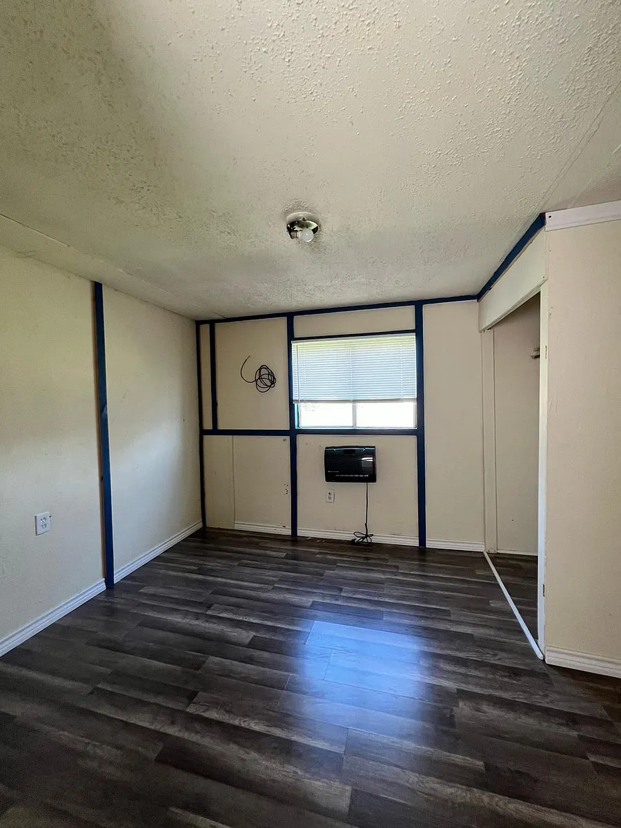 Building Photo - 1229 Pawnee Trl