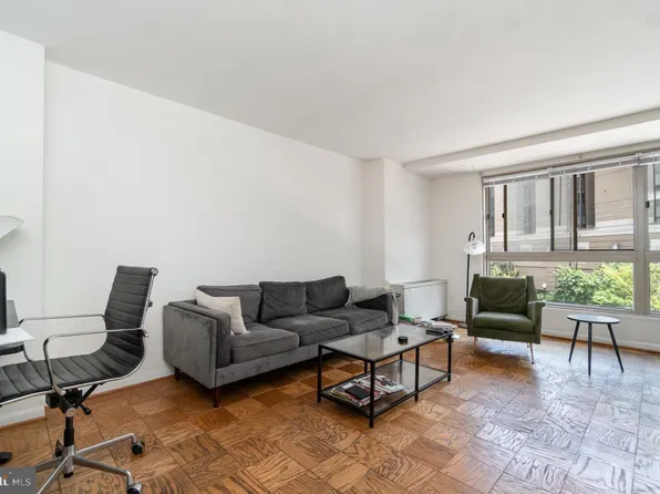 922 24th St NW APT 313, Washington, DC 20037