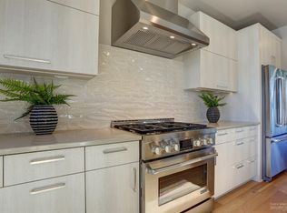 19175 Gateway Loop, Bend, OR 97702