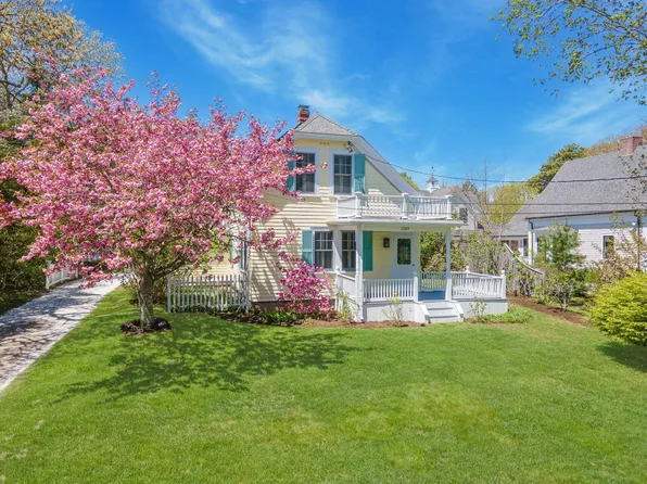 1089 Main Street, Cotuit, MA 02635