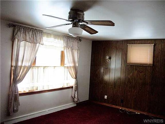 5th image of 662 Park Ave