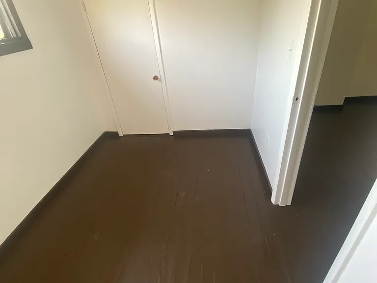 717 E Elm St #1 — Photo 10