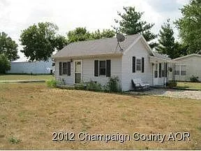 210 E 2nd St photo 1