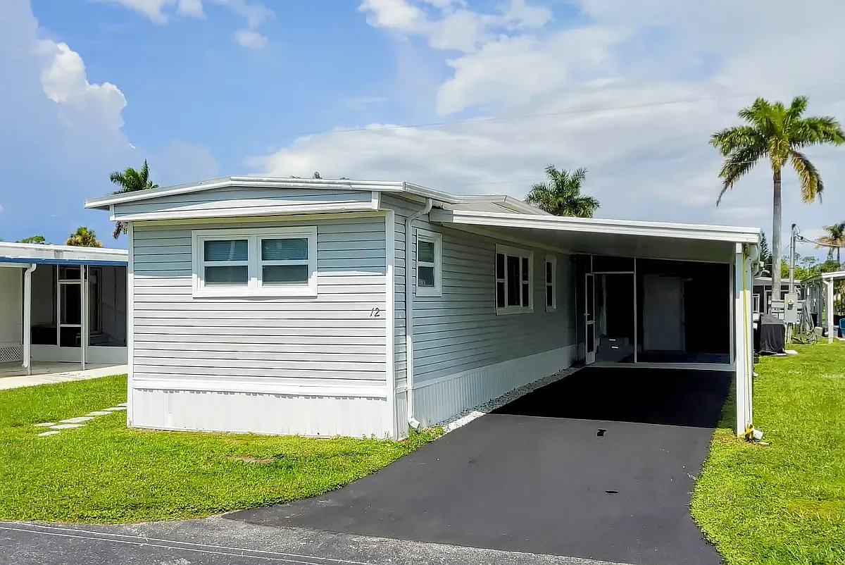 2 bed, 900 sqft, $1,800 — Photo 3
