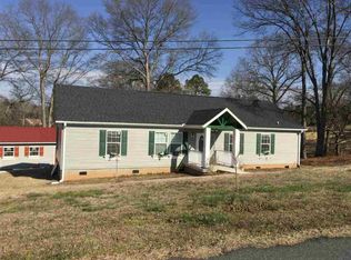 130 Boat Dr, Chesnee, SC 29323