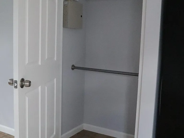 6 Vander Veer Dr #2 — Photo 8