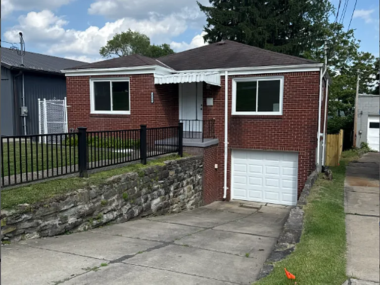 3550 Camp St — Photo 2