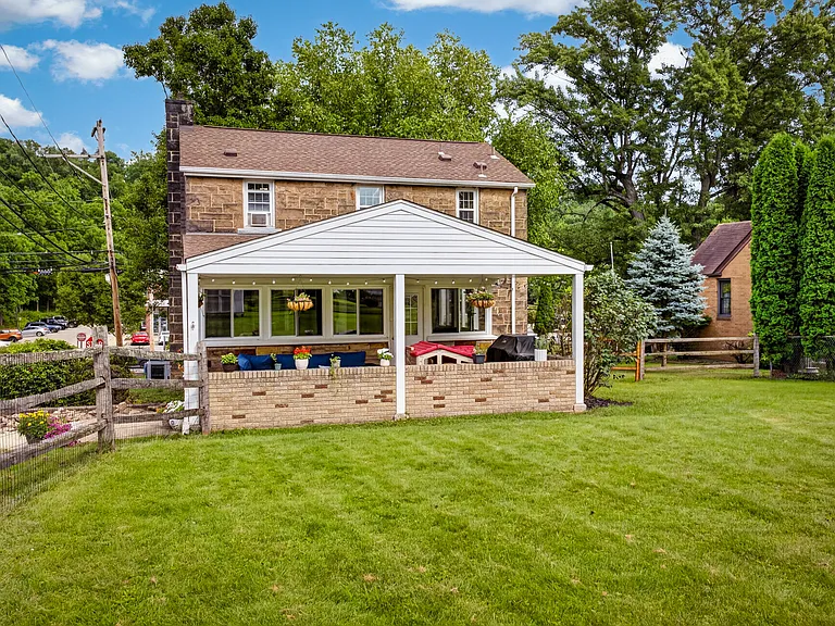 302 Lindsay Rd — Photo 34