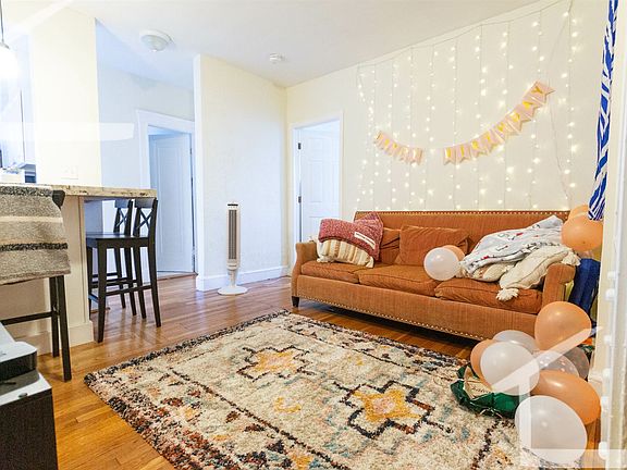 2003 Commonwealth Ave. #10 Boston (Brighton) Unit Photo 3