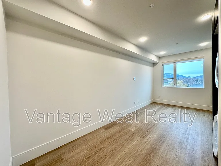 720 Klo Rd #514 — Photo 6