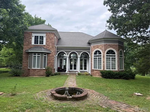 670 Little Fox Ct, Union, MO 63084
