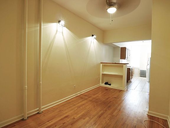 2nd image of 175 Meserole Ave APT 2L