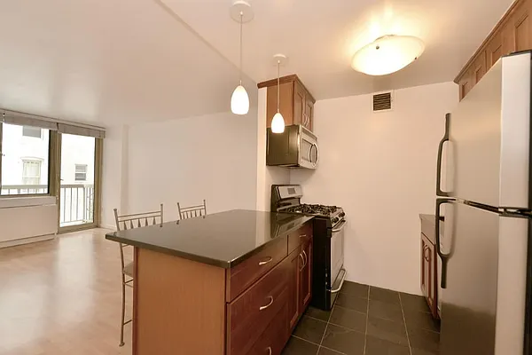 Rented by Level Group | media 1