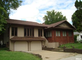 171 Osage St, Galesburg, IL 61401
