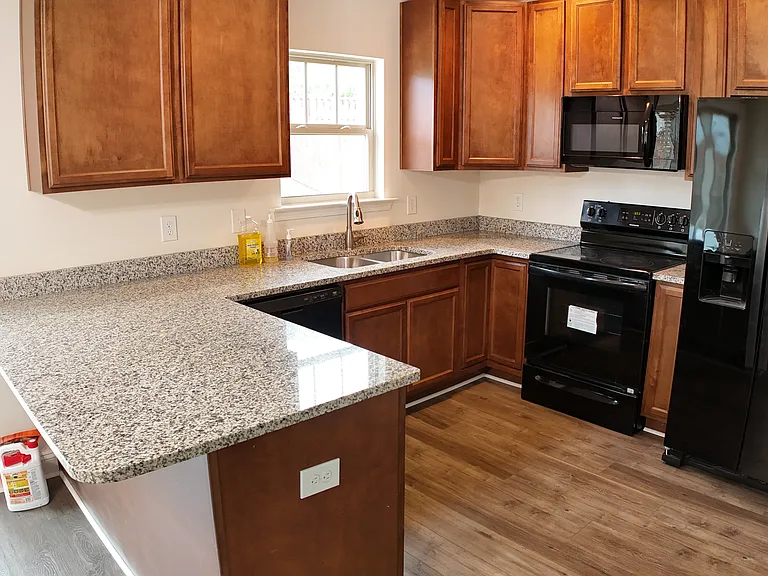 715 Corley Way — Photo 6