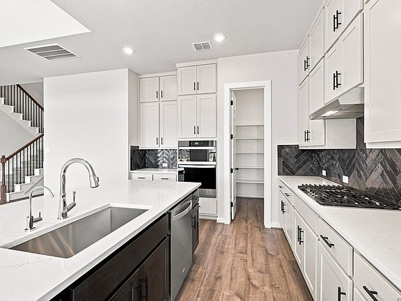 4th image of 9822 Brivet Creek