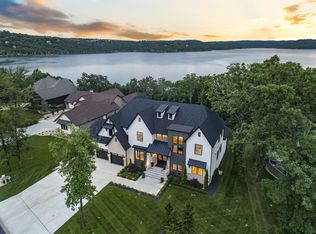 273 Secret Ln, Reeds Spring, MO 65737