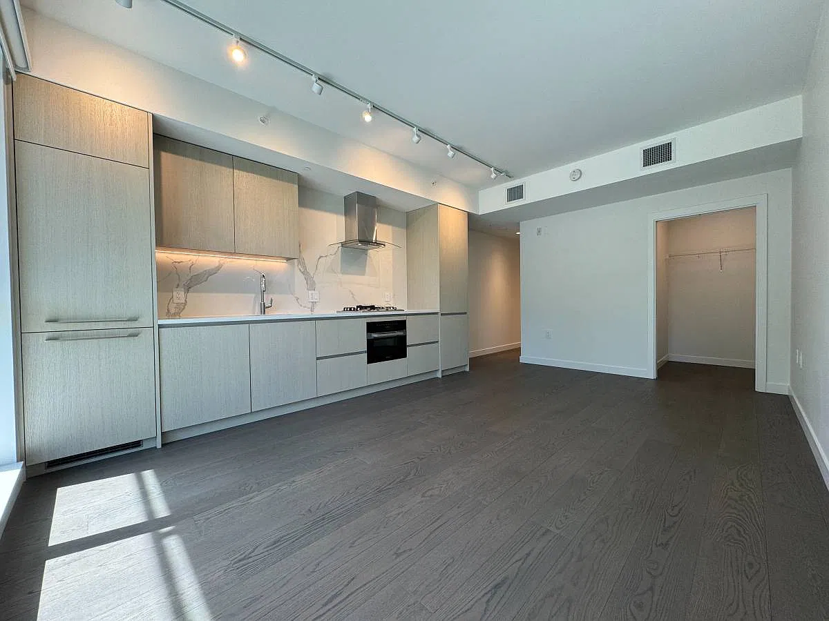 Studio, 485 sqft, $2,100 — Photo 1