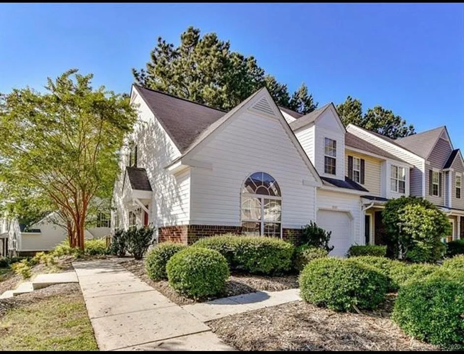 9505 Elizabeth Townes Ln