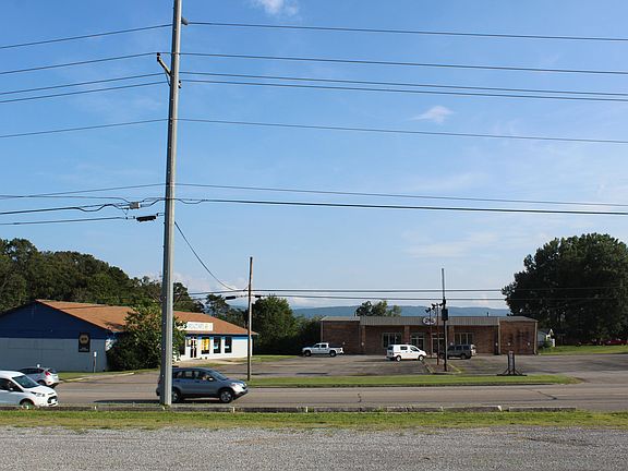 3rd image of 2808-2816 E Lamar Alex Pkwy