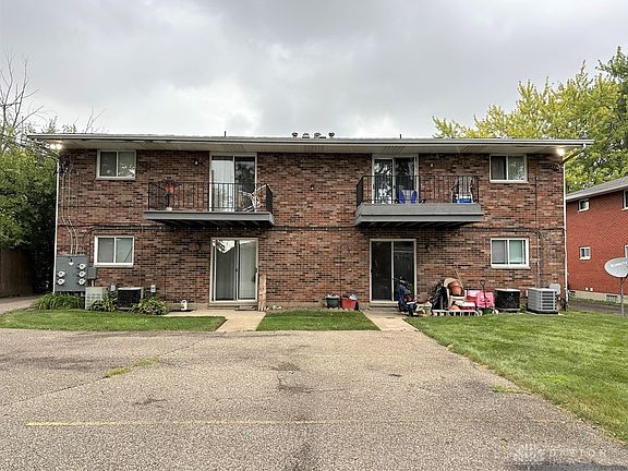 2nd image of 212 S Tionda Dr