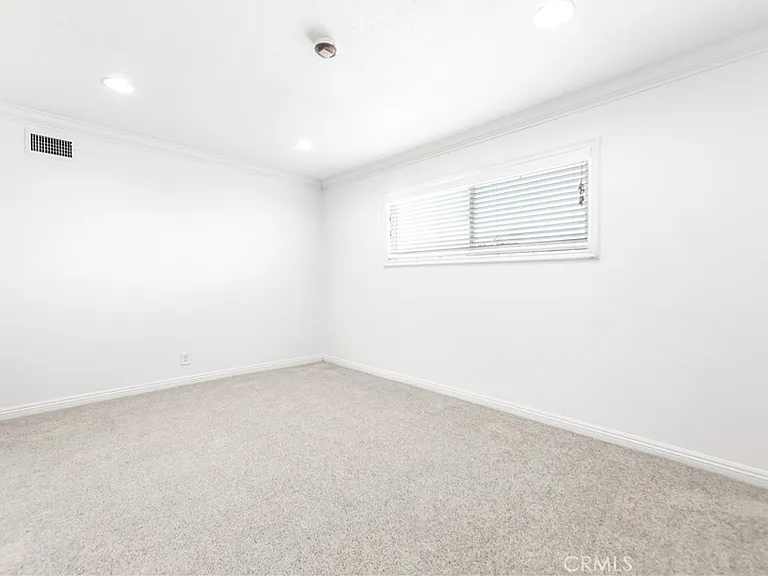 5892 Meadowlark Dr — Photo 33