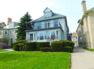 624 W Ferry St, Buffalo, NY 14222
